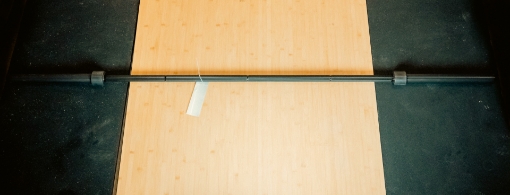 Снимка на ЧЕРНА ОЛИМПИЙСКА ЩАНГА 240CM